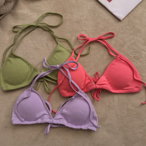 Real shots of sexy strappy camisole for women in spring and summer, slim-fitting and beautiful back tube top, outer wear for women with wrapped breasts