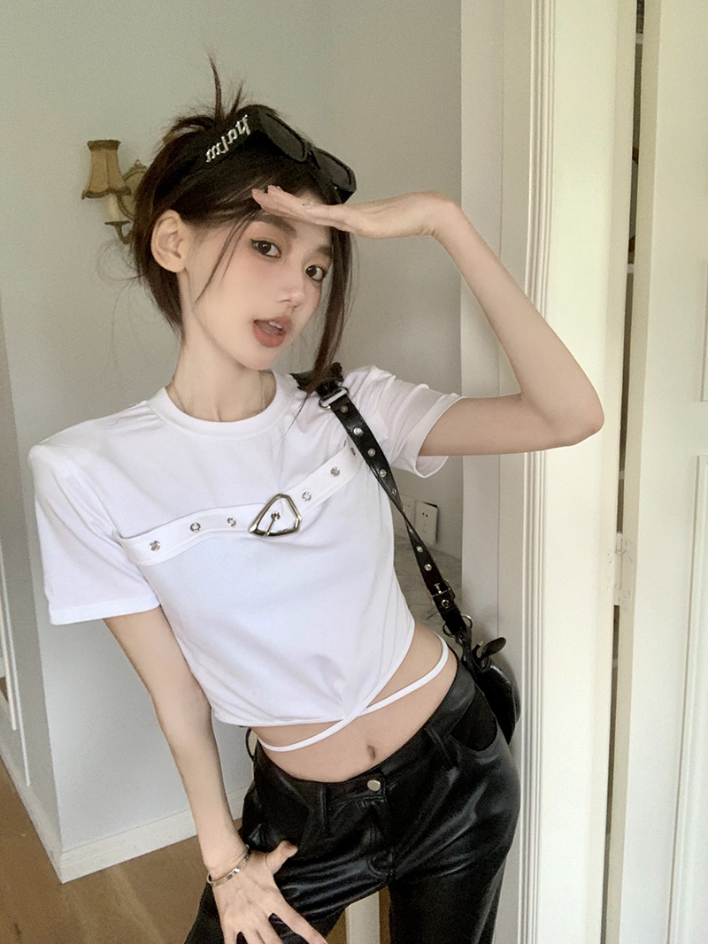 實拍  夏季新款設計感辣妹綁帶露臍裝墊肩短袖T恤女