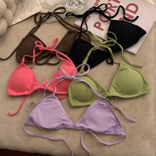 Real shots of sexy strappy camisole for women in spring and summer, slim-fitting and beautiful back tube top, outer wear for women with wrapped breasts