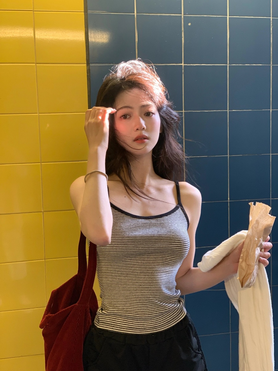 灰色條紋露背吊帶背心女夏夏季海邊度假性感辣妹美背內搭外穿上衣