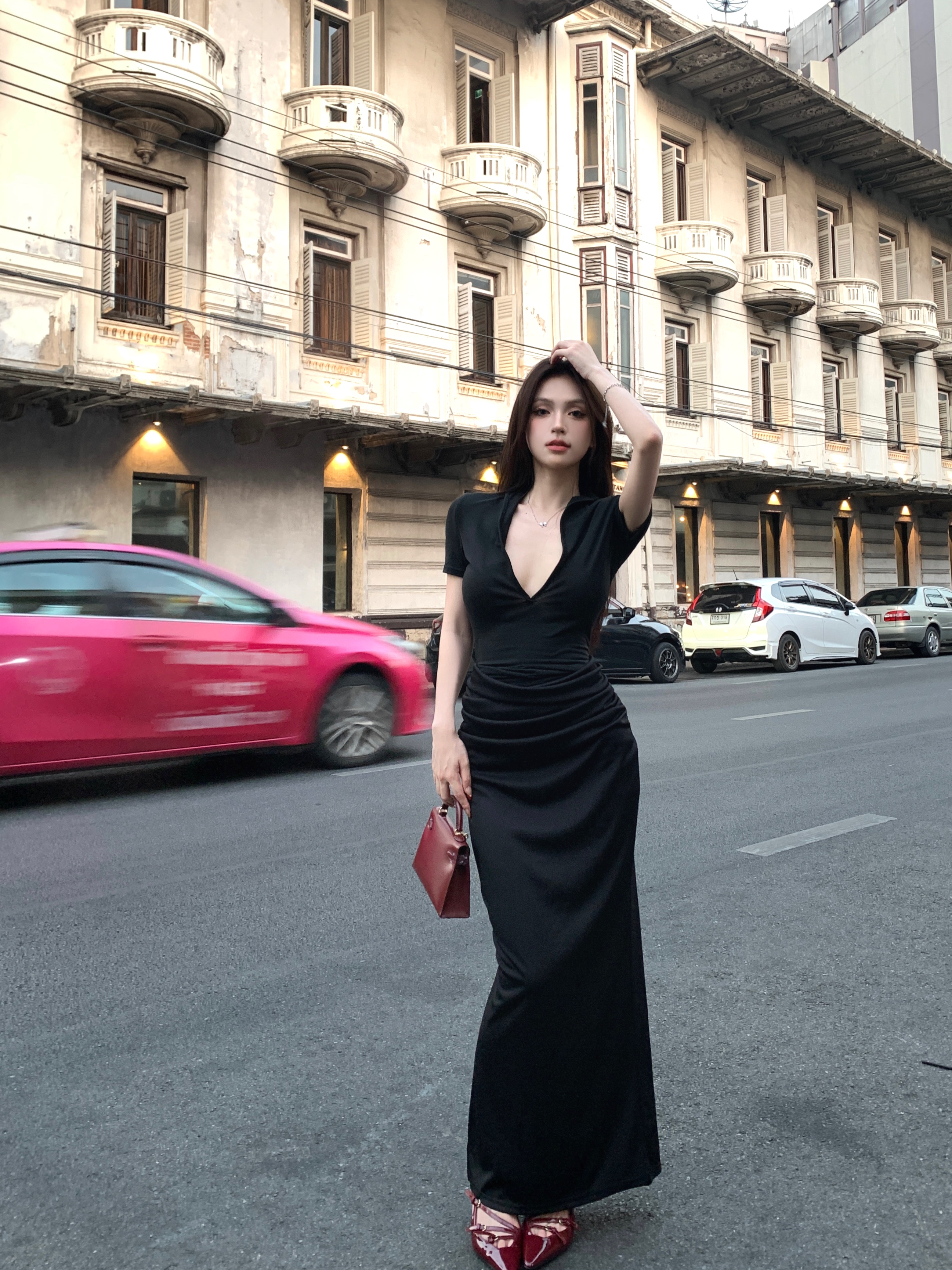 Real shot of hot girl sexy long slit cheongsam dress high-end hip-hugging dress skirt