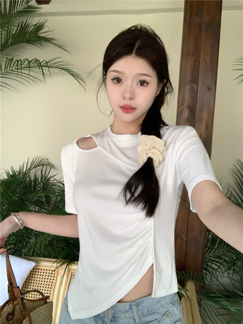 實拍~夏季新款設計感鏤空女短袖T恤不規則圓領上衣