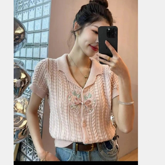 薄荷曼波風穿搭女春夏2024新款新中式印花盤扣溫柔系短袖針織上衣