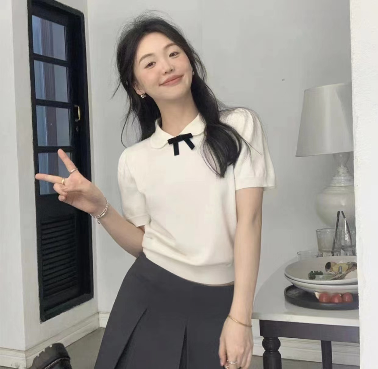 Yisanliangpin small man miulimiuqi Guaiguai bow short-sleeved sweater top for women high waist short style