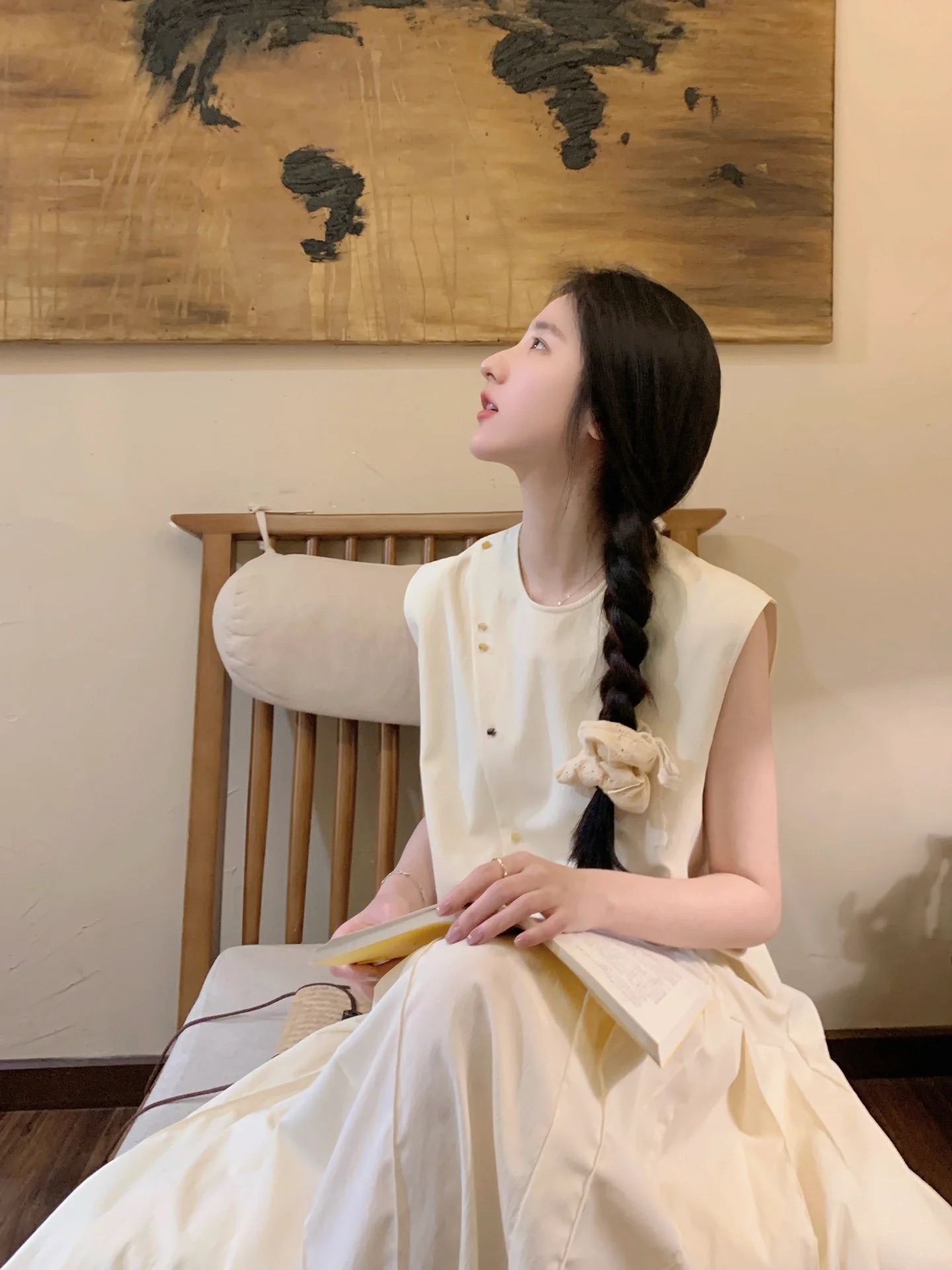 溫柔系套裝女早春藝術生奶乖小眾設計不規則上衣顯瘦百褶裙兩件套