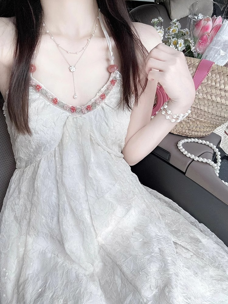 純欲風掛脖雪紡連衣裙女夏季海邊度假法式露背裙子高級感白色長裙