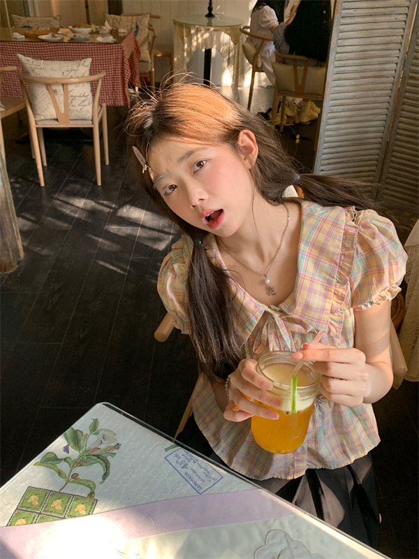 實拍設計感小眾寬鬆格紋短袖娃娃襯衫女夏季顯瘦上衣