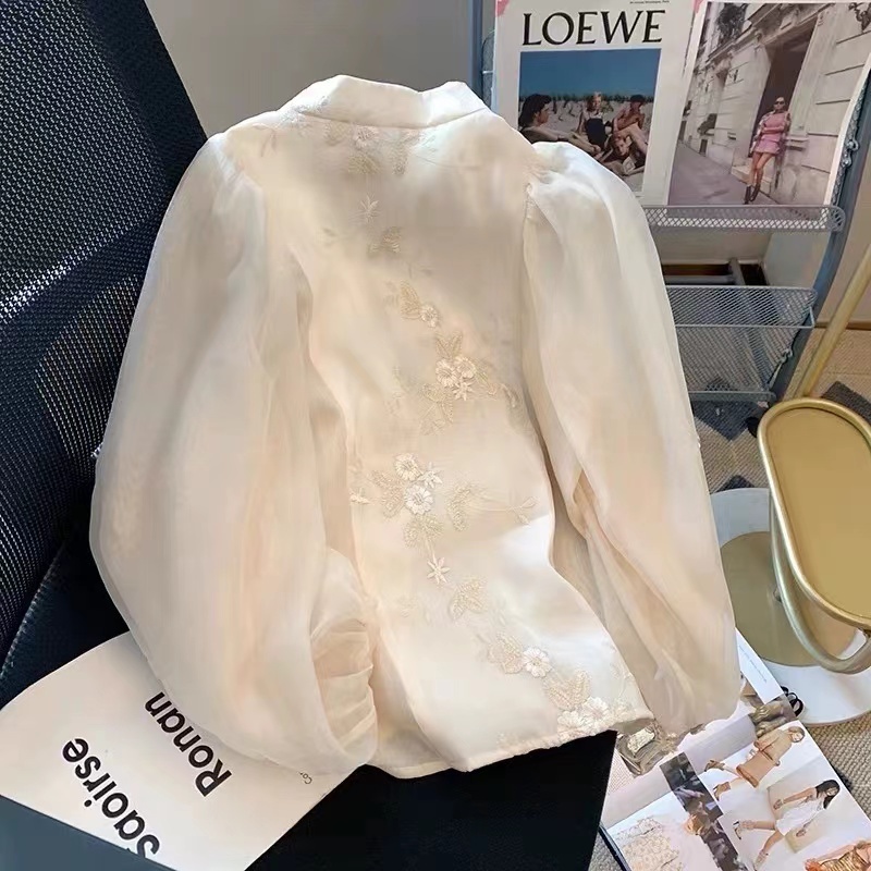 新中式碎花刺繡盤扣雪紡襯衫女2024春季新款甜美減齡小個子短襯衣