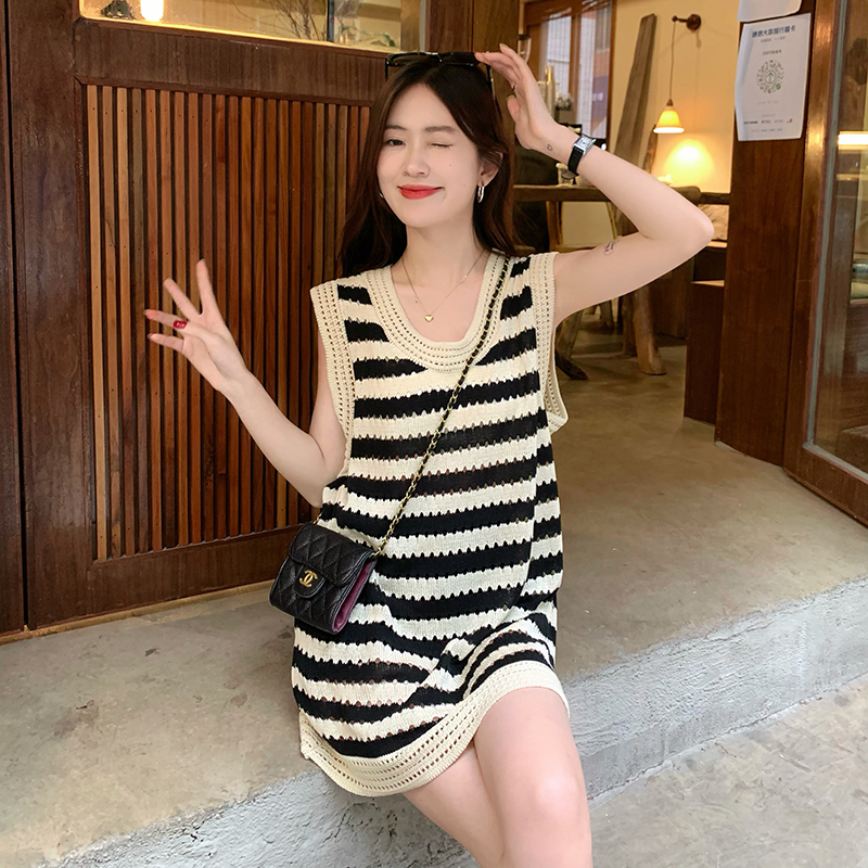 法式復古條紋連衣裙女夏季2024新款無袖小個子寬鬆顯瘦針織短裙子