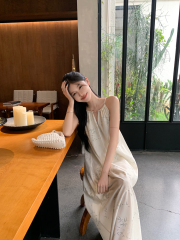 Real shot of new Chinese style halter neck suspender dress for women, retro Chinese style loose tassel skirt, holiday style long skirt