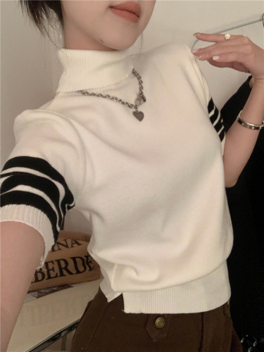 Real shot of gray thin high-neck short-sleeved knitted sweater for women, slim and elegant half-sleeved slim bottoming shirt top