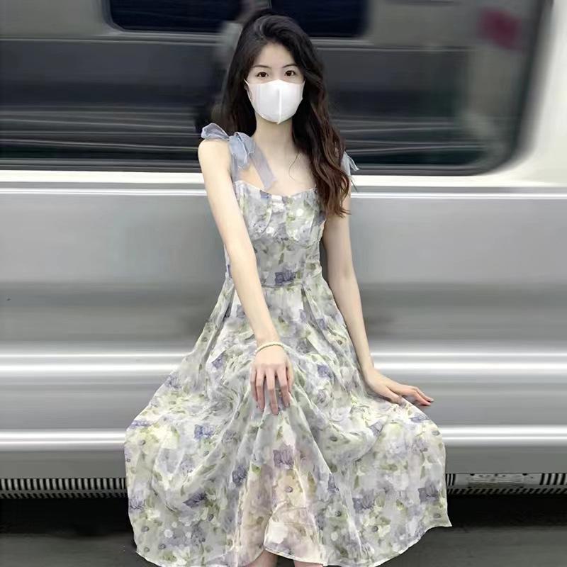 吊帶連衣裙法式小眾油畫風仙氣超仙森系茶歇初戀收腰裙子碎花長裙