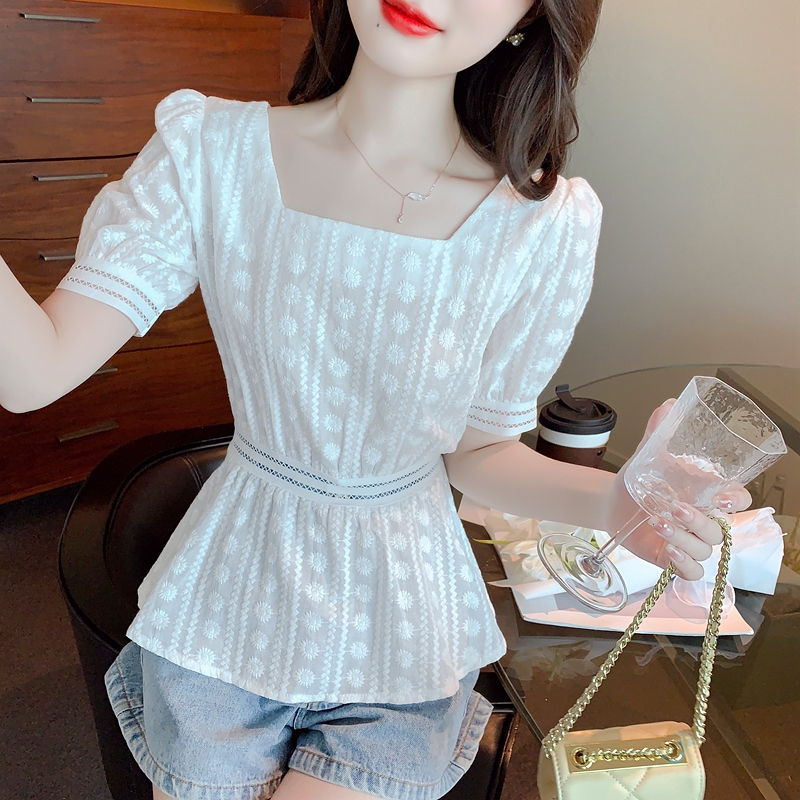 方領蕾絲上衣女2024年夏季新款收腰遮肚子法式別致氣質小衫