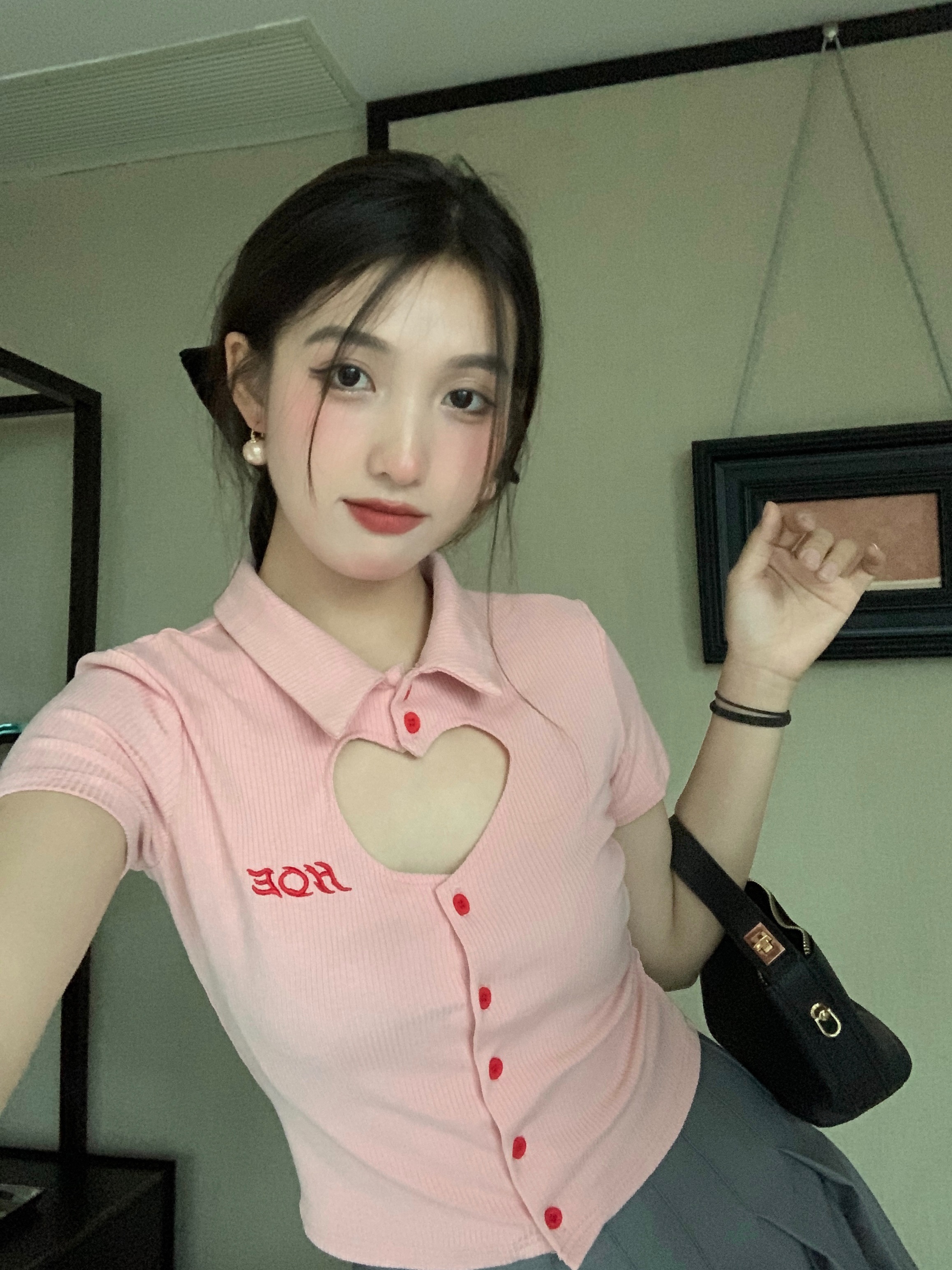 螺紋鏤空愛心短袖T恤女夏季韓版新款設計感刺繡字母修身顯瘦上衣
