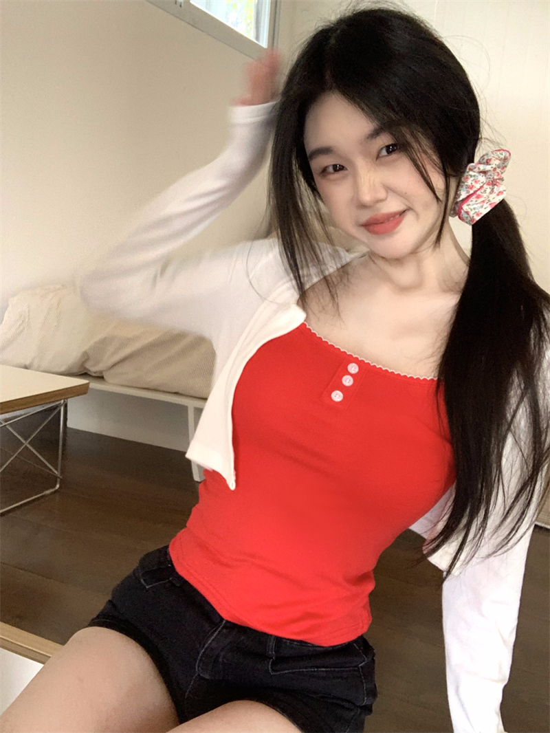 實拍  蕾絲花邊基礎吊帶疊穿紐扣背心女設計感