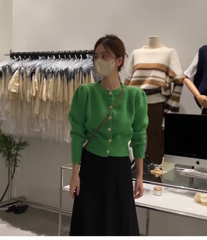 網紅同款氣質泡泡袖圓領單排愛心扣針織開衫毛衣女小個子上衣