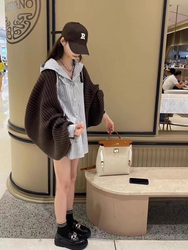 美式復古百搭辣妹服夾克外套女年高級感酷颯風皮衣條紋襯衫
