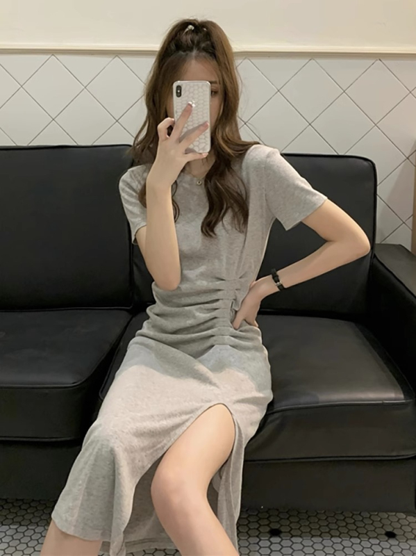 赫本風包臀連開叉小黑裙女夏裝2024年新款辣妹冷淡風高級感連衣裙