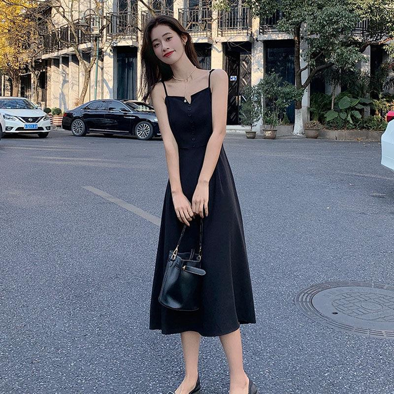 赫本風小黑裙高級感黑色吊帶連衣裙女春夏季新款內搭打底裙子