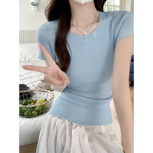 Real shot of summer short-sleeved ice silk sweater for women, thin, slim-fitting French U-neck, right shoulder, round neck bottoming top