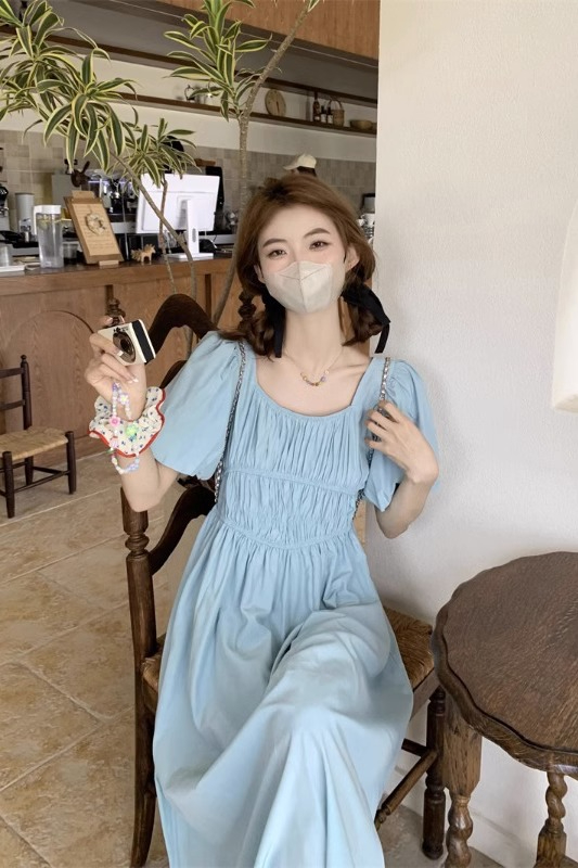 2024年夏季新款高級感小眾別致連衣裙女裝氣質收腰顯瘦過膝長裙子