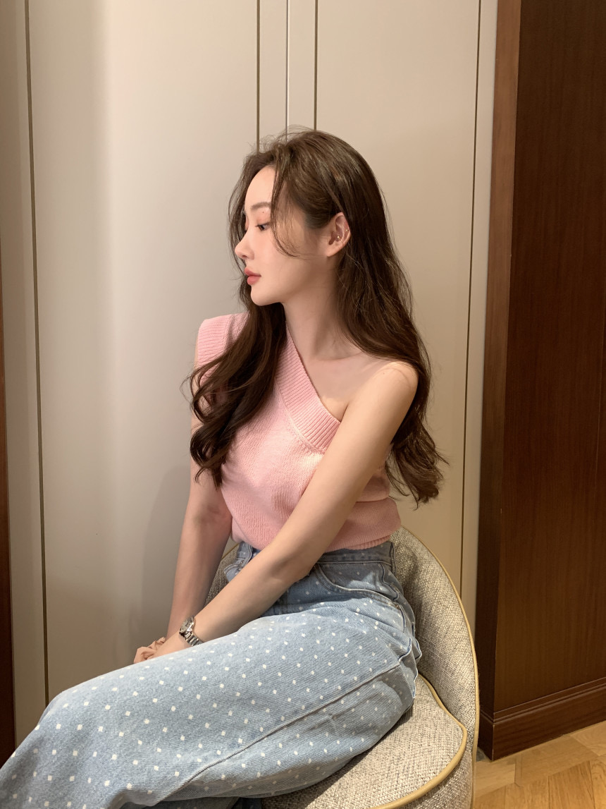 尺碼更新chic夏季法式氣質露肩無袖針織衫女修身顯瘦百搭上衣