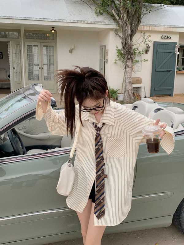 條紋長袖襯衫女春秋季新款復古米色韓版百搭寬鬆中長