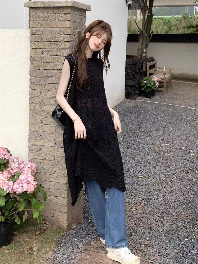 法式復古鏤空繡花冰絲針織衫女夏季新款外搭無袖中長款開叉上衣潮
