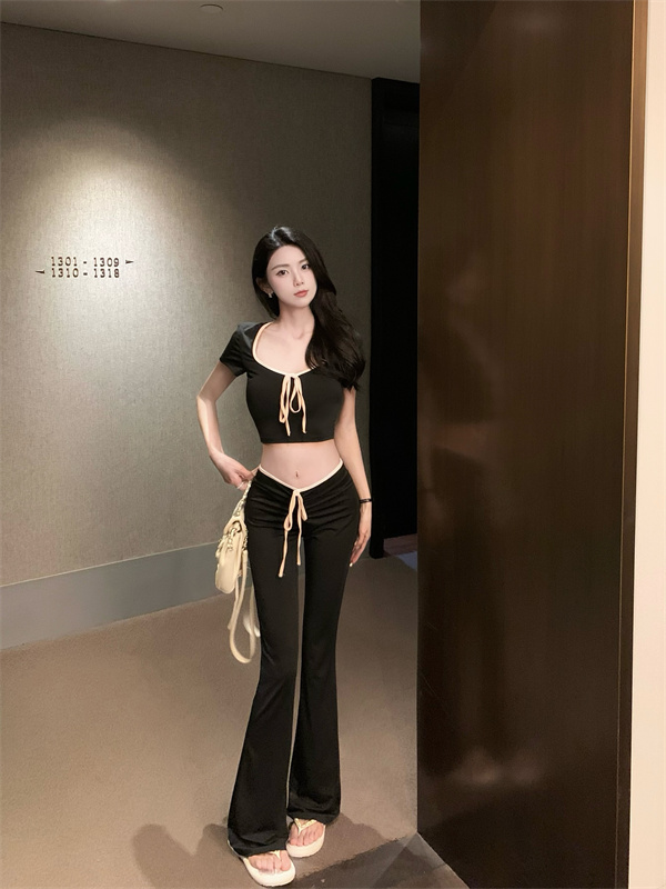 實拍  新款小V領時尚辣妹小上衣+小心機V腰抽繩顯瘦修身長褲