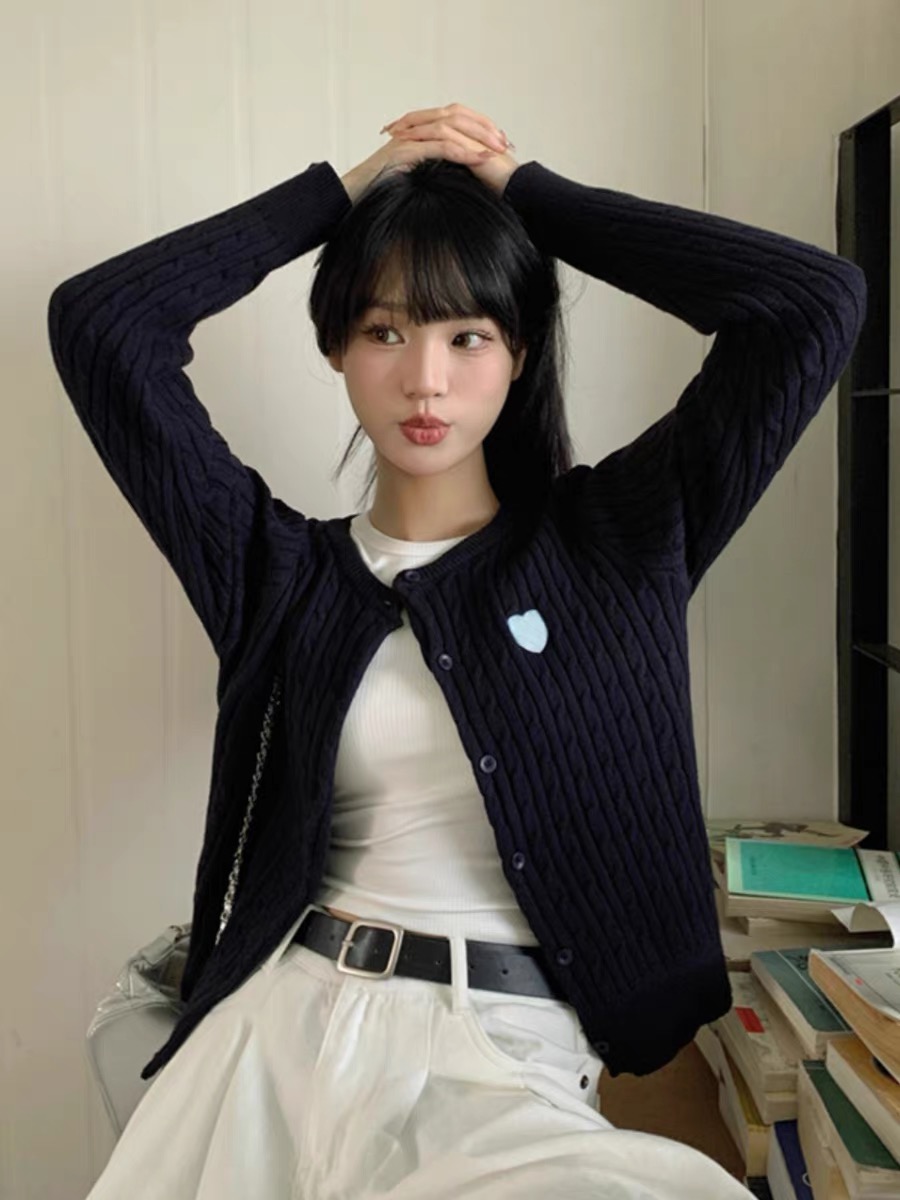 黑色毛衣女外套2024新款秋冬季高級感針織開衫復古日系慵懶風