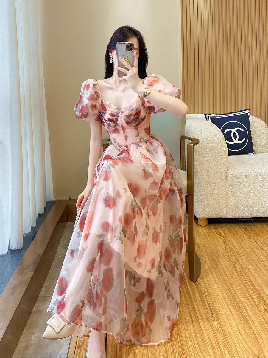法式在逃公主成人禮生日禮服高端輕奢小眾甜辣風絕美碎花連衣裙夏
