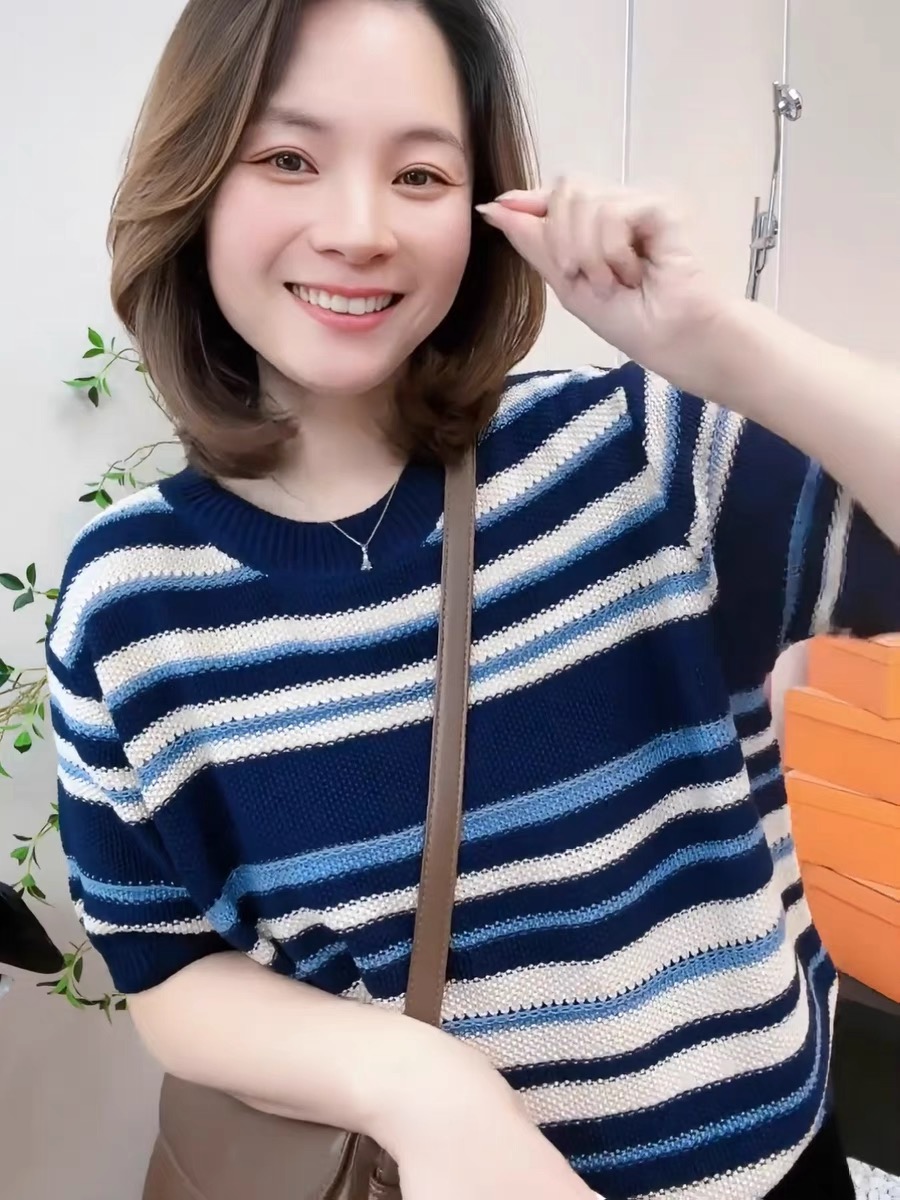 2024春夏新款藏青條紋圓領短袖女裝上衣T恤時尚百搭簡約寬鬆休閒