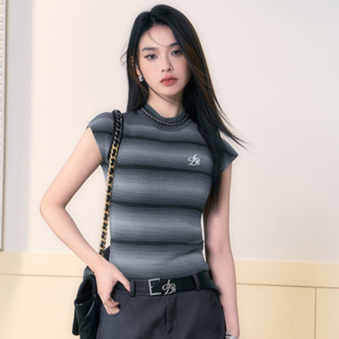 小眾刺繡條紋半高領短袖針織t恤女夏季修身短款設計感上衣