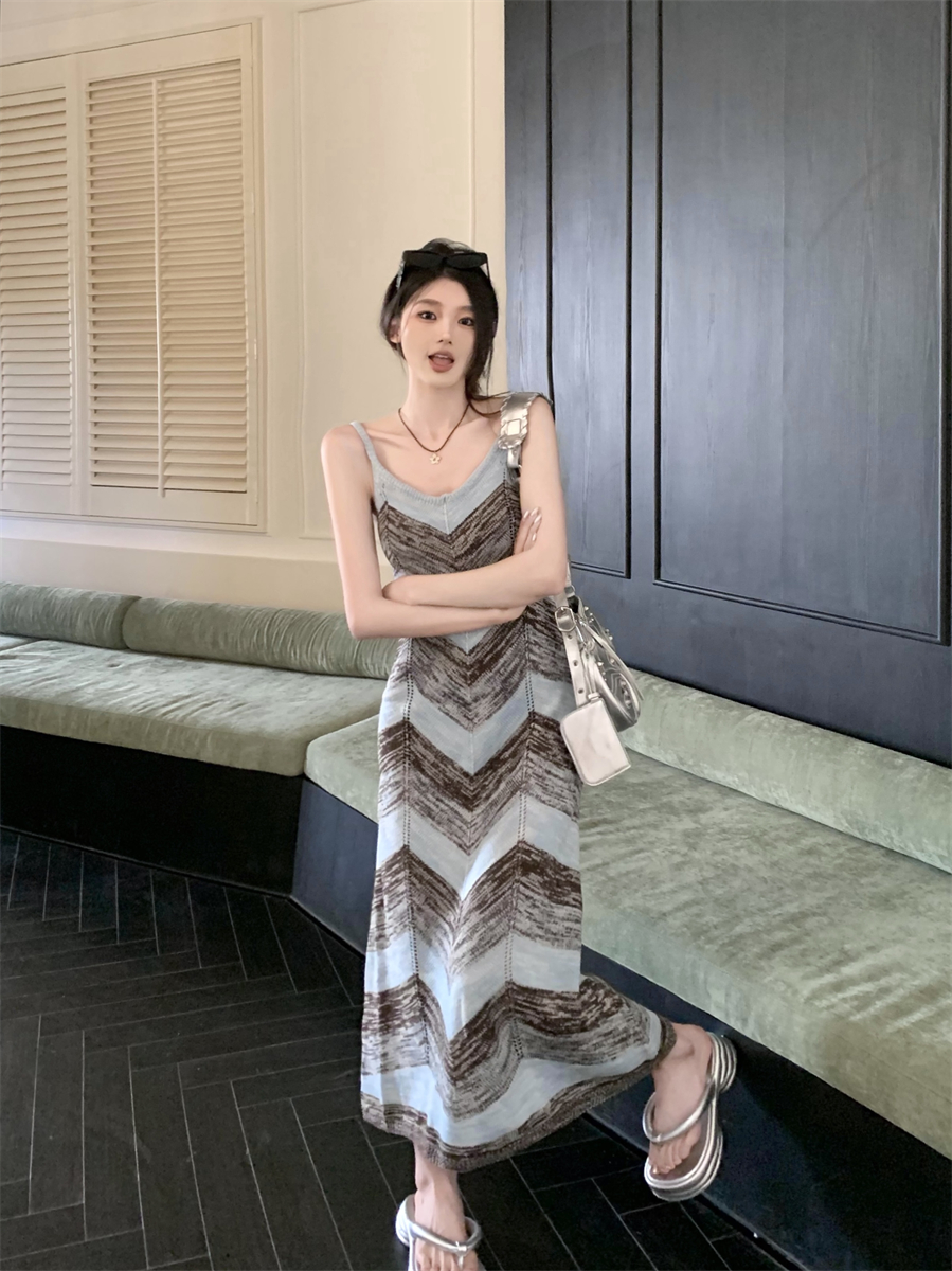 實拍 辣妹風條紋吊帶連衣裙2024新款針織裙子