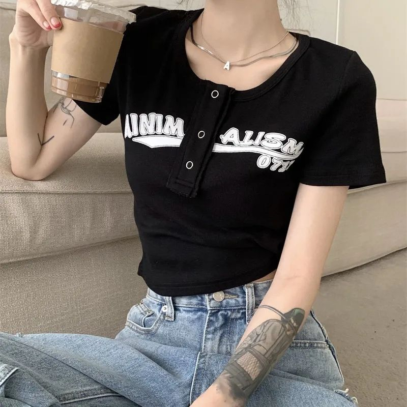 女裝T恤女設計感小眾夏季字母印花辣妹美式正肩百搭顯瘦短款上衣