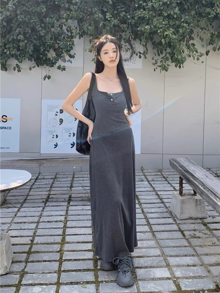 40支人棉 有彈力辣妹吊帶連衣裙夏季新款女裝收腰顯瘦長款連衣裙