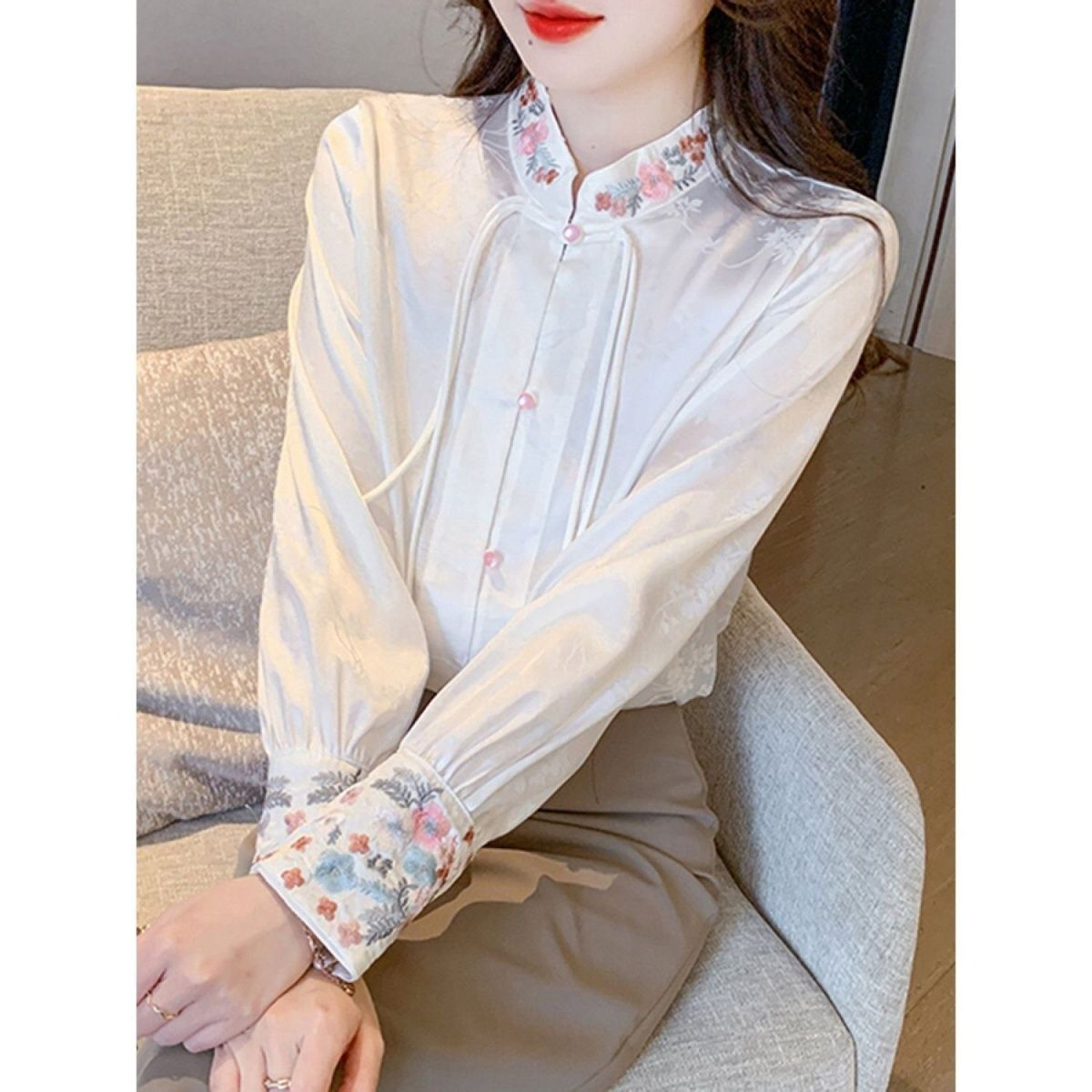 國風長袖襯衫女春裝2024新款春夏季高端新中式刺繡配馬面裙上衣潮