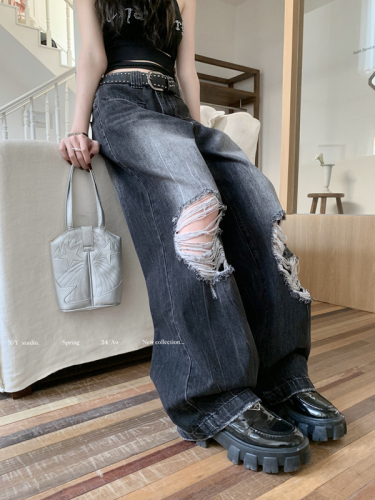 Actual shot of 2024 spring and summer new style rock punk heavy crafts washed washed holes loose straight jeans for women