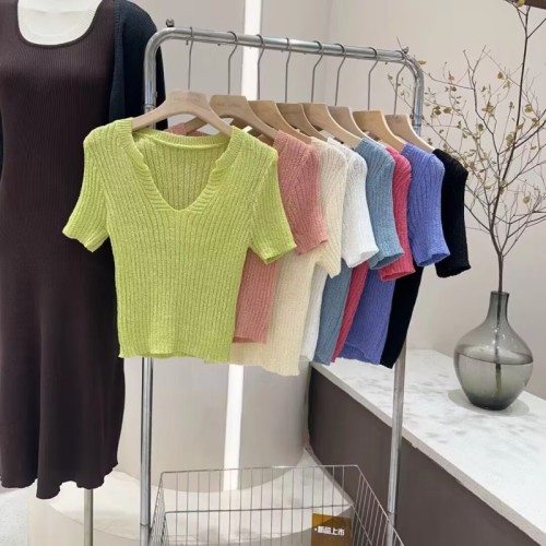Real shot of summer design V-neck short-sleeved slim-fitting western-style sweet and gentle style pullover sweater T-shirt for women