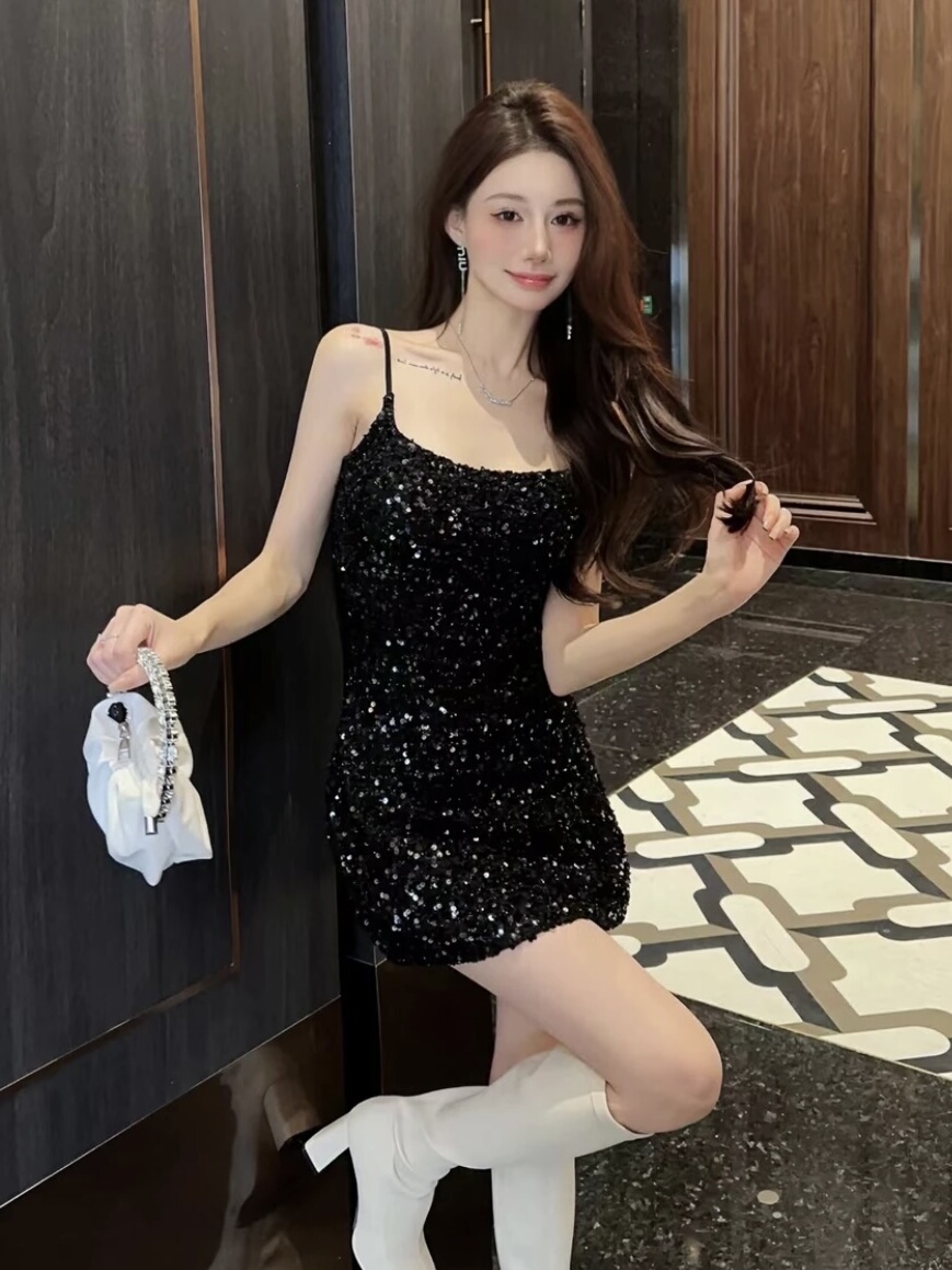 法式復古氣質名媛黑色吊帶裙女亮閃閃簡約設計亮片吊帶連衣裙短裙