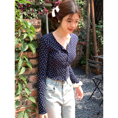 Real shot of small floral long-sleeved cardigan jacket for women round neck all-match casual short top 2024 new knitted sweater