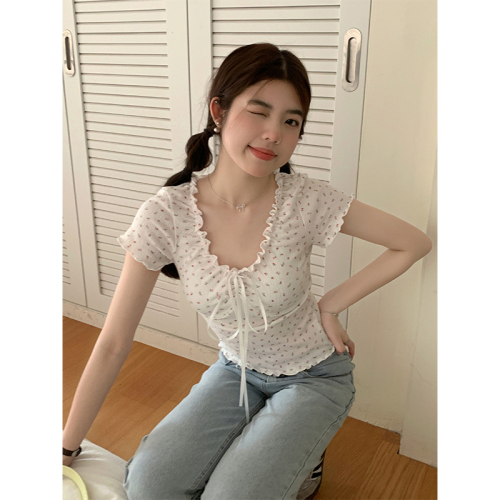 Real shot of French fungus pure lust style pleated lace-up T-shirt 2024 summer new slim design top