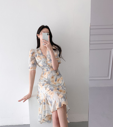 Size update Korean chic new ink printed and dyed V-neck pleated chiffon mid-length dress