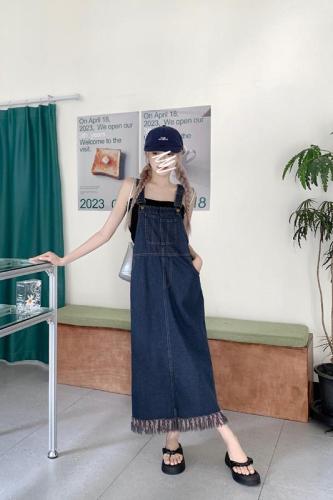 Actual shot of 2024 new spring and summer mid-length age-reducing student suspender long skirt French retro suspender denim skirt