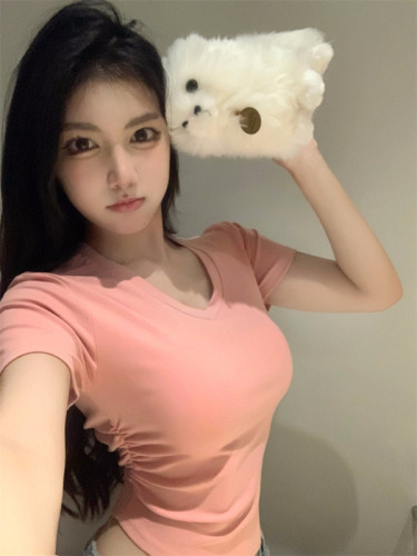 Actual shot of pure lust style short-sleeved T-shirt for women, slim and high-end hot girl right-shoulder short pink design niche top