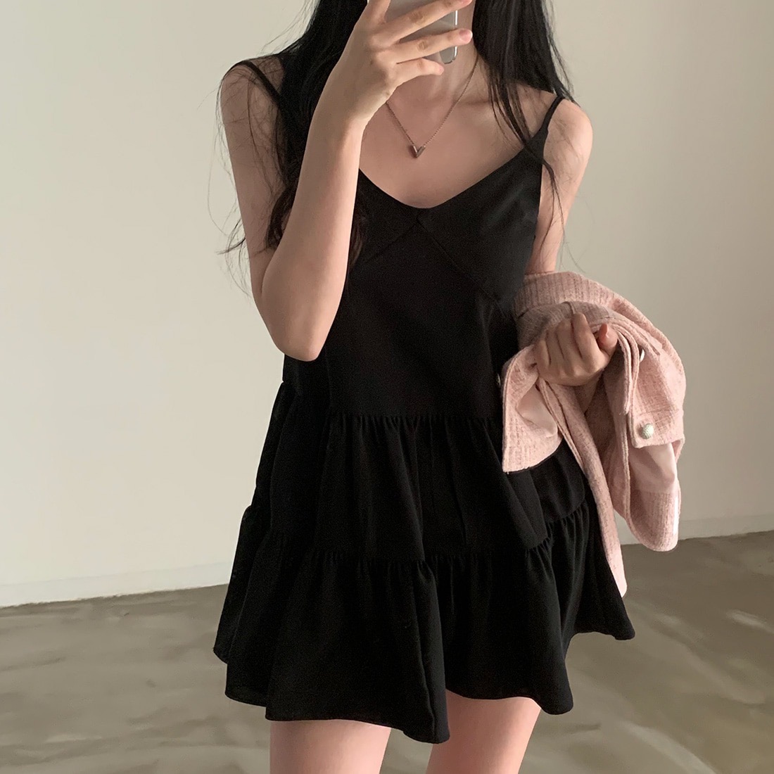 韓國chic新款法式簡約V領吊帶裙女氣質減齡百搭娃娃裙