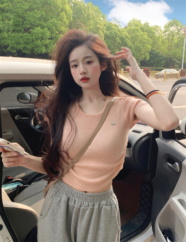 Real shot 2024 new summer style simple sweet and spicy style slim-fitting sweater versatile short-sleeved women's T-shirt top