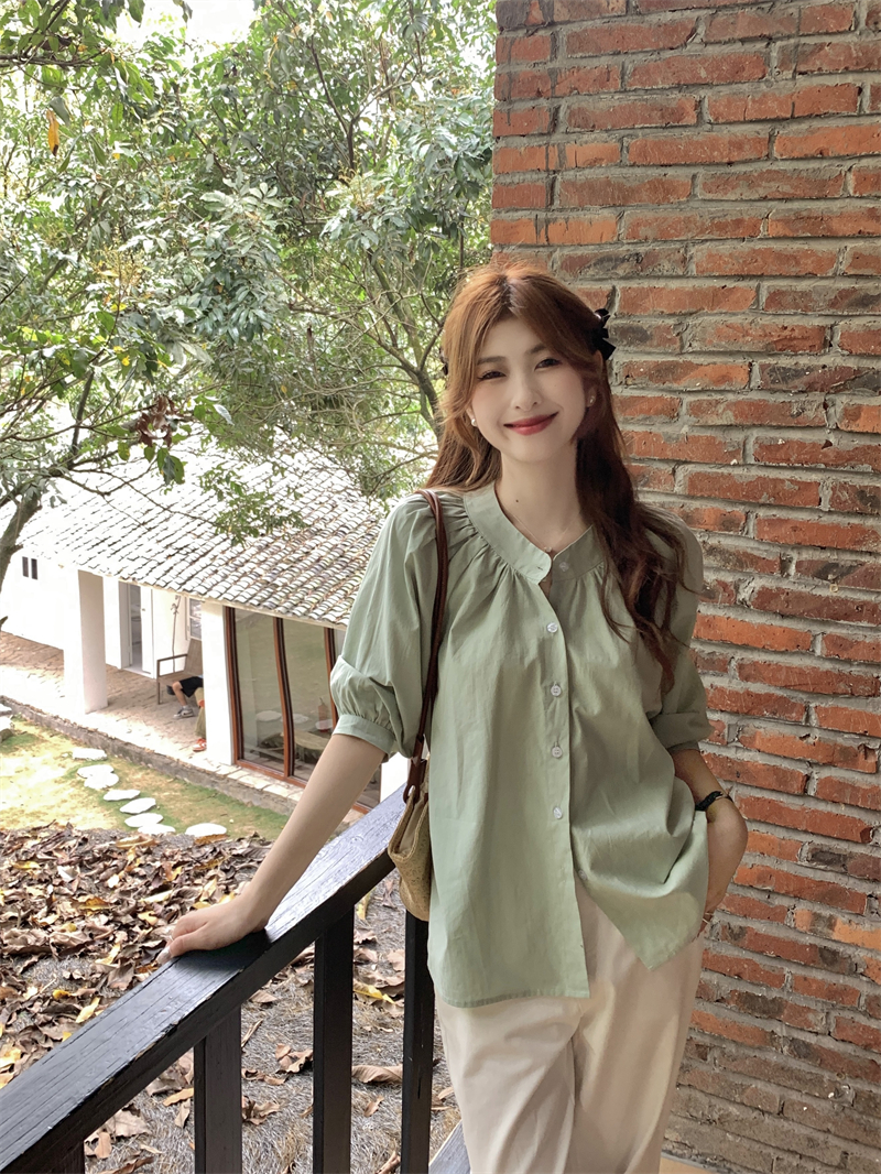 Real shot of the new Korean style summer design, niche simple temperament, versatile loose short-sleeved shirt for women