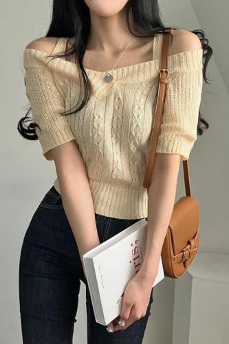 韩版chic纯色设计感简约肩带露肩一字领短袖麻花上衣针织衫