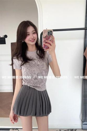 Weme Korean retro embroidery design short-sleeved T-shirt women's summer new round neck small slim fit short top